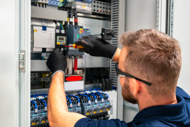 Professional Electrician in Crystal Lawns, IL