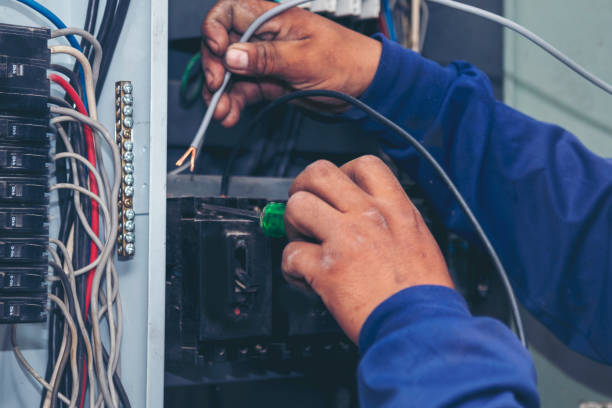 Best Affordable Emergency Electrician  in Crystal Lawns, IL